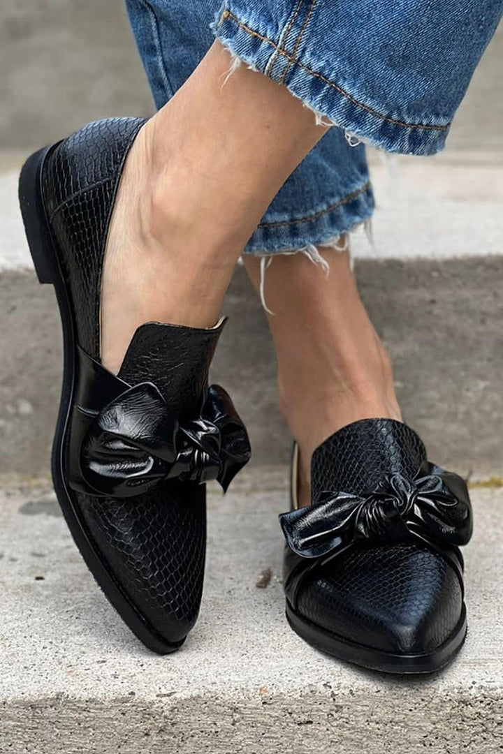 Orla™ - Mocassini neri con fiocco