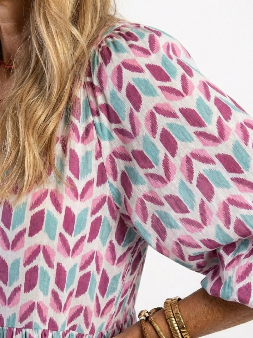 Mireya | Abito Midi a Balze con Stampa Geometrica e Maniche Lunghe
