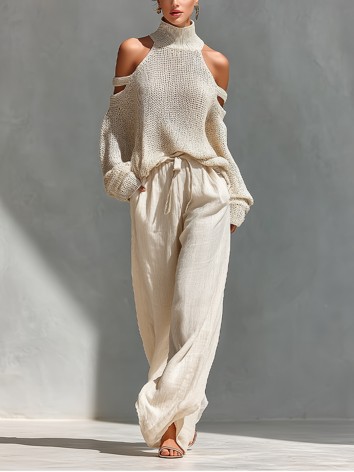 Thalia - Completo Beige in Maglia con Top a Collo Alto e Spalle Scoperte e Pantaloni a Gamba Larga
