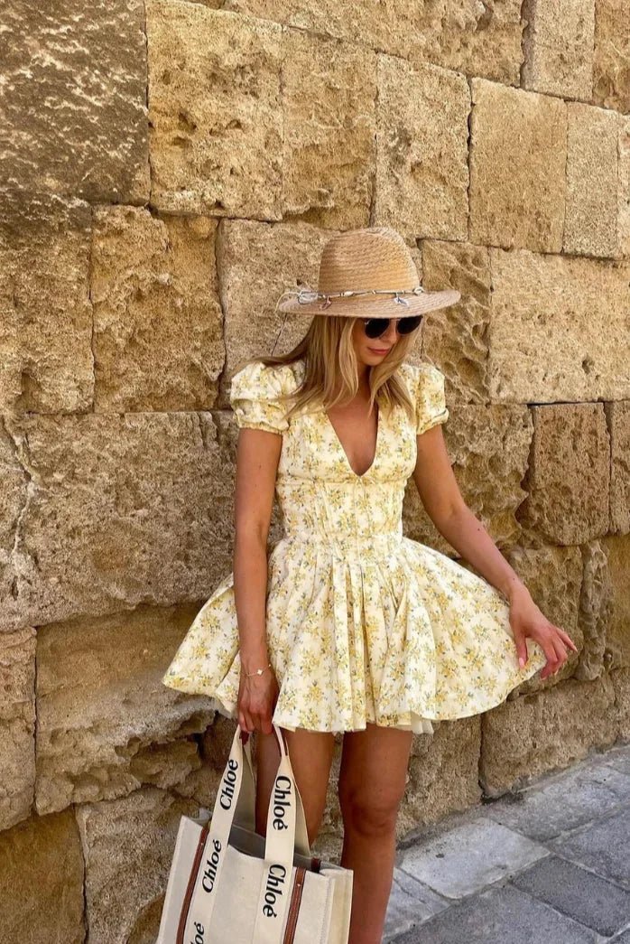 Abito Estivo Giallo Floreale con Lacci sul Retro