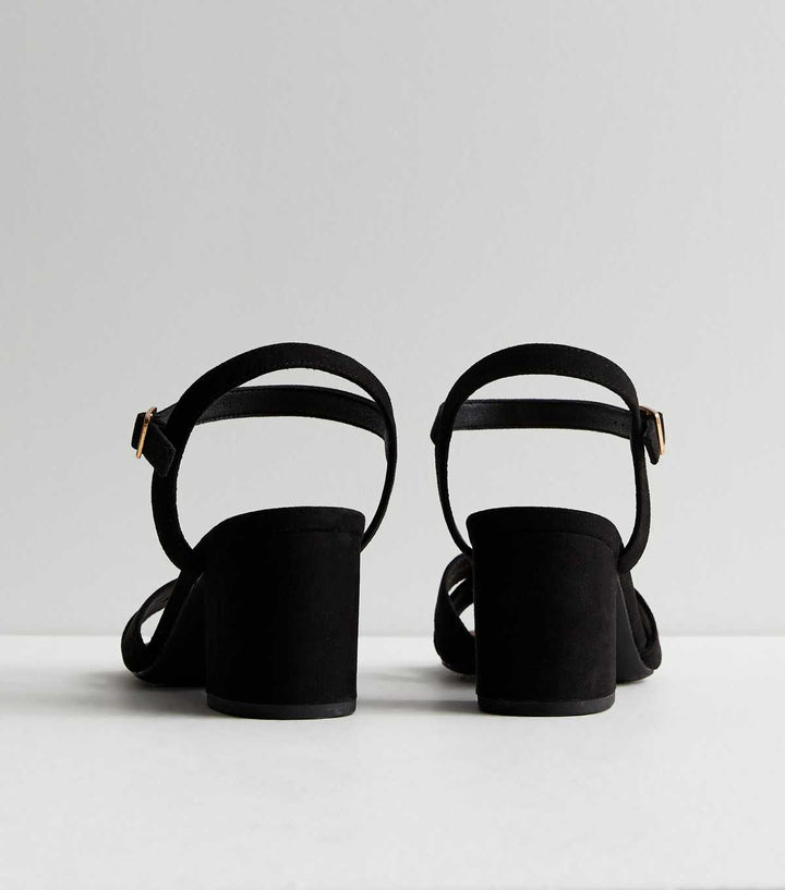 Sandali neri in suedette a pianta larga con tacco largo e doppia fascia | New Look